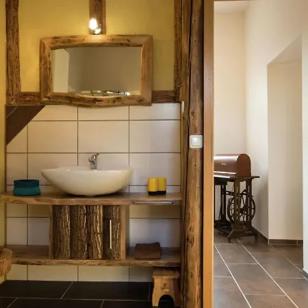 Apartment Spacious With Terrace Zur Forelle *