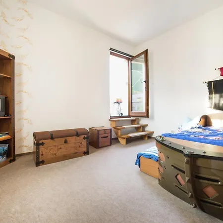 דירה Charming Retreat,